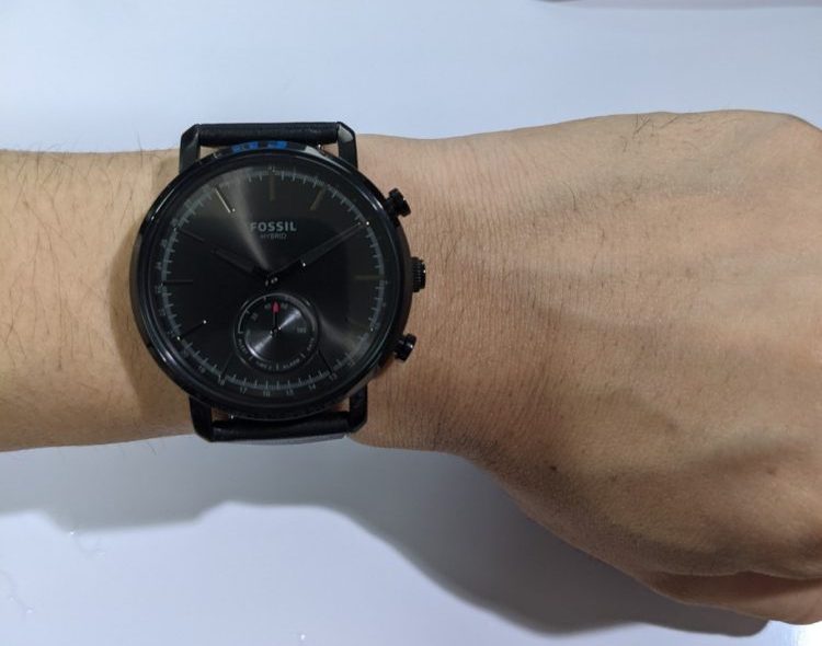 Fossil hybrid smart watch LUTHER BQT1101 装着